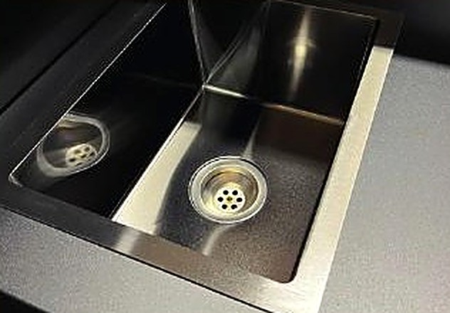 Sink with Drain 45×35